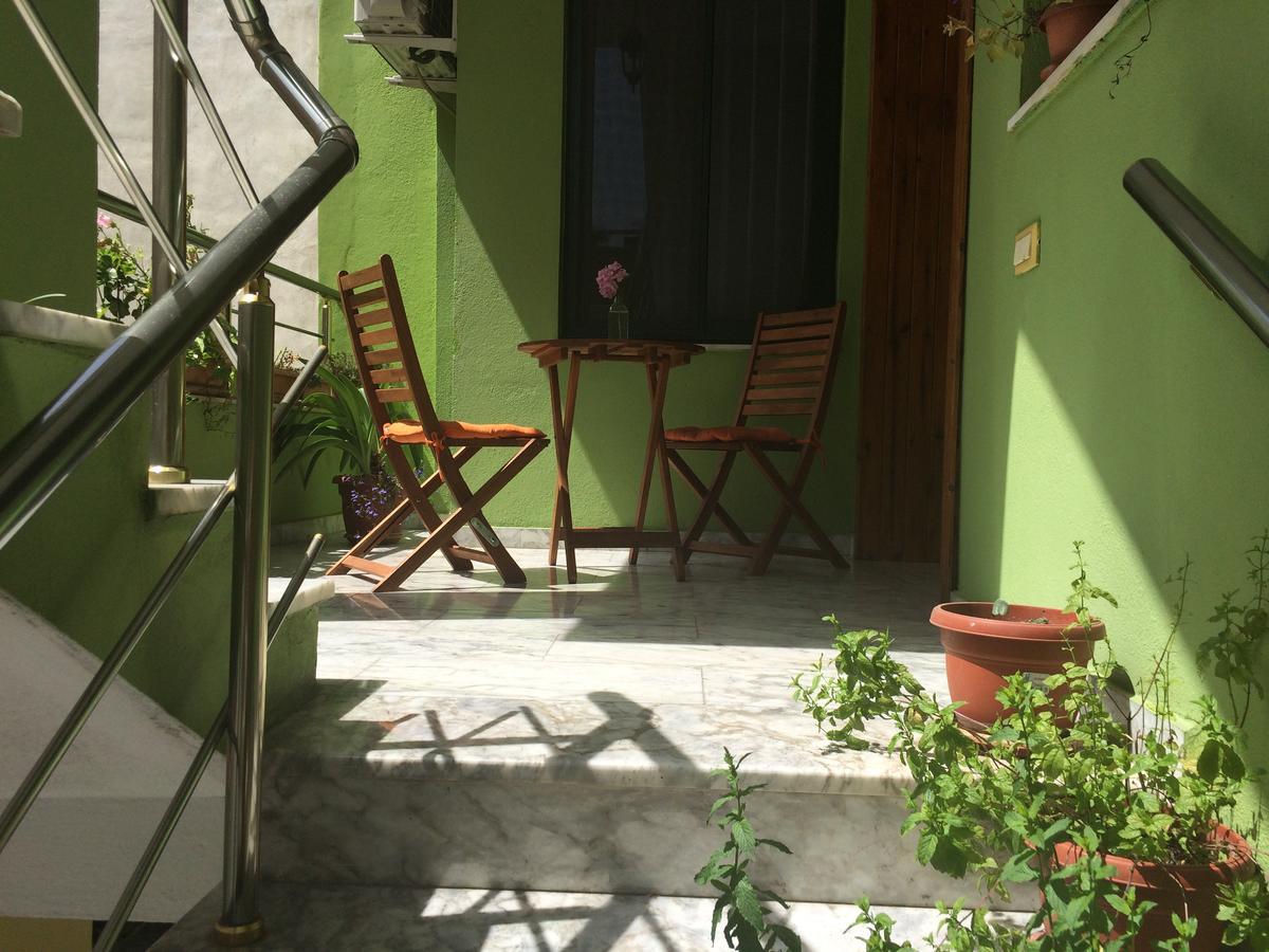 티라나 Friends House B&B 외부 사진